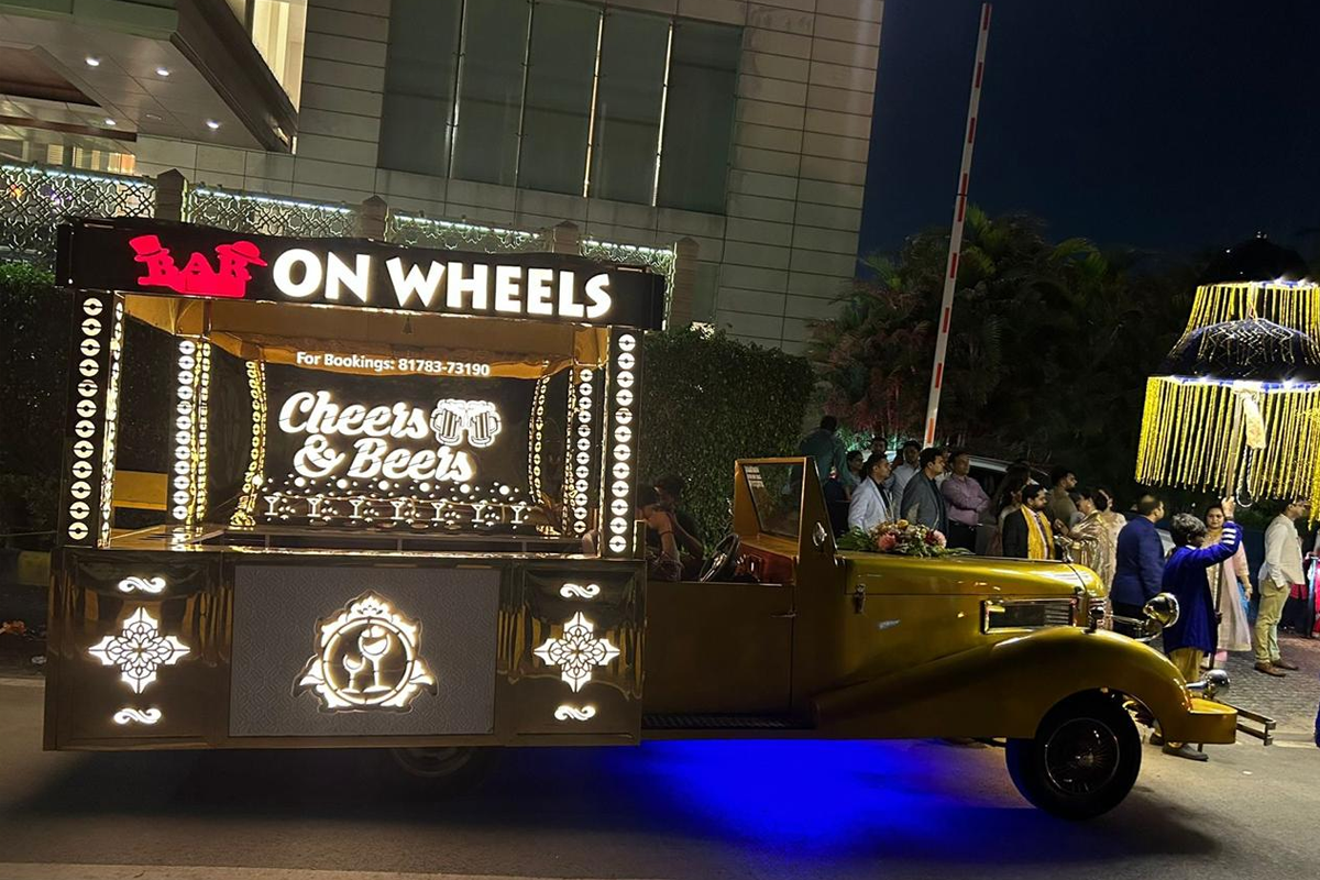 Bar on Wheels in Delhi