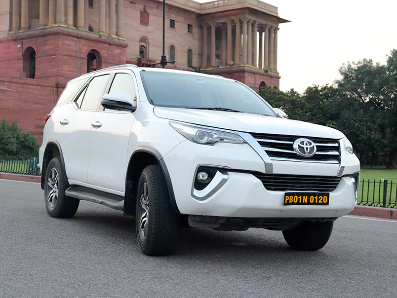 Hire Fortuner for Self Drive
